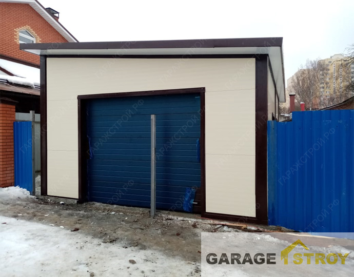 Гараж с мастерской из сэндвич-панелей 8х5.5м.